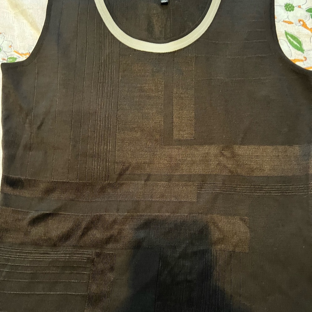 MING WANG sleeveless lightweight sweater vest . Small